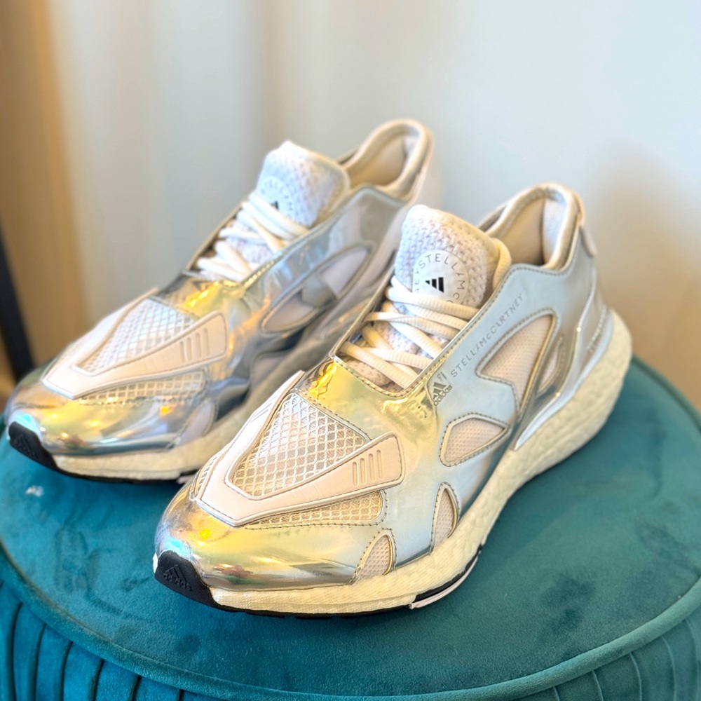 Adidas by Stella McCartney Ultra Boost Women’s 10.5 Mid-top Sneakers